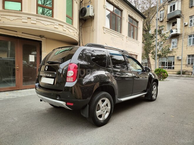 Renault Duster-5