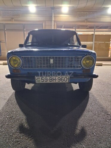 LADA (VAZ) 21011-1