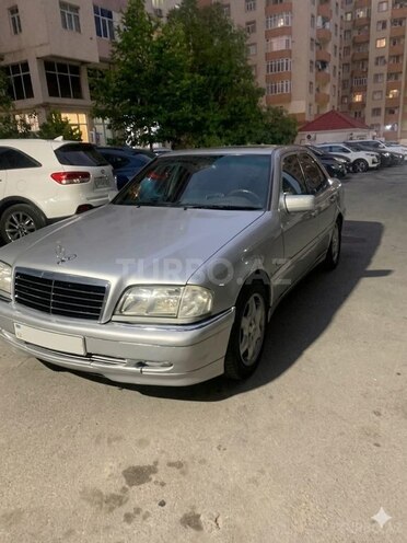 Mercedes C 180-4