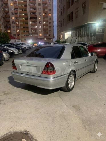 Mercedes C 180-3