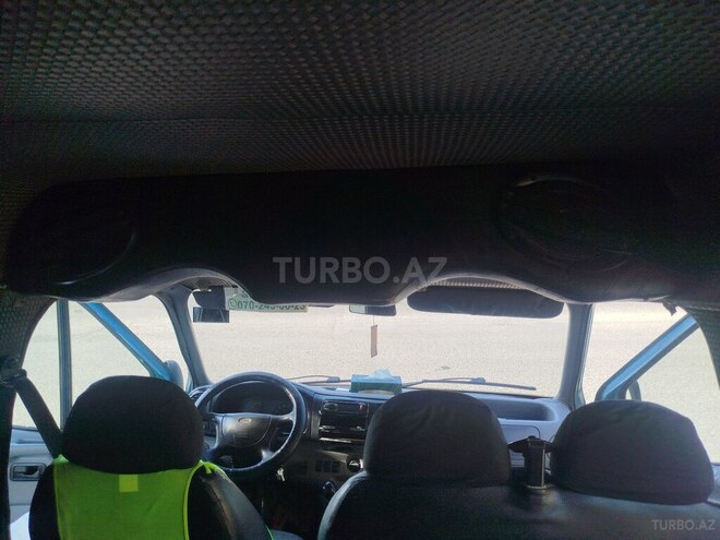 Ford Transit-7