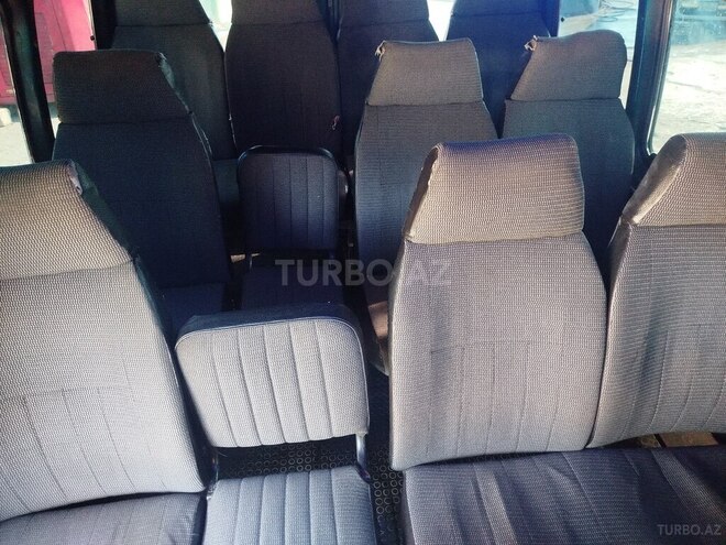 Ford Transit-6
