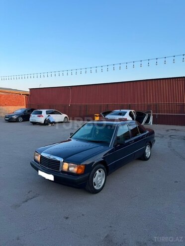 Mercedes 190-7