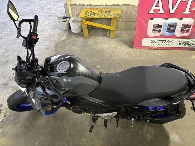 Yamaha FZ-S FI Deluxe-4