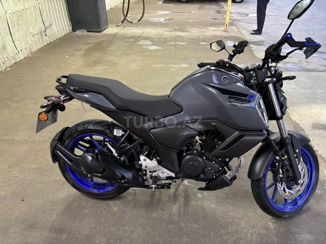 Yamaha FZ-S FI Deluxe-3
