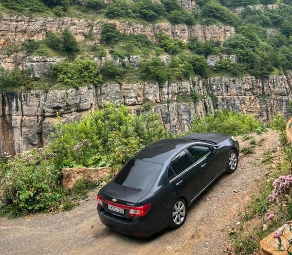 Chevrolet Epica-8