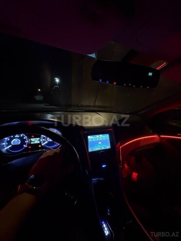 Hyundai Sonata-9