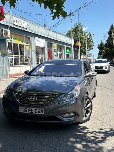 Hyundai Sonata-6