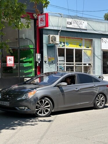 Hyundai Sonata-7