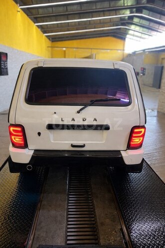 LADA (VAZ) Niva-8