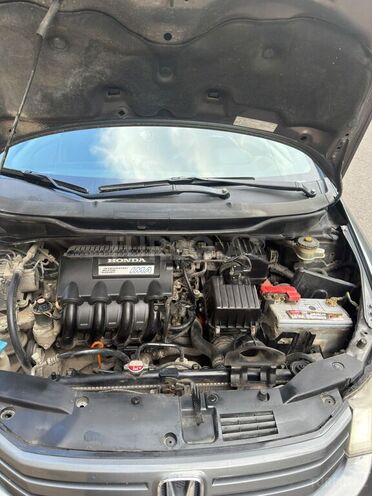 Honda Insight-5
