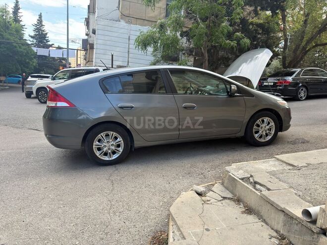 Honda Insight-4