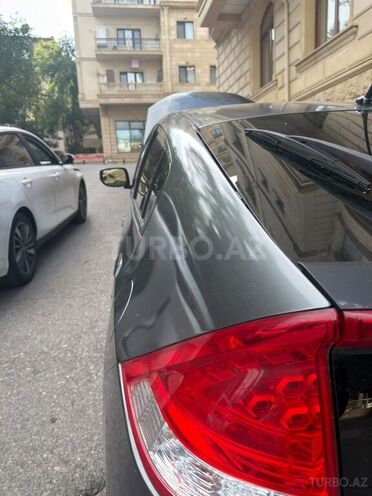 Honda Insight-7