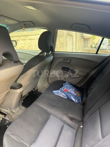 Honda Insight-11
