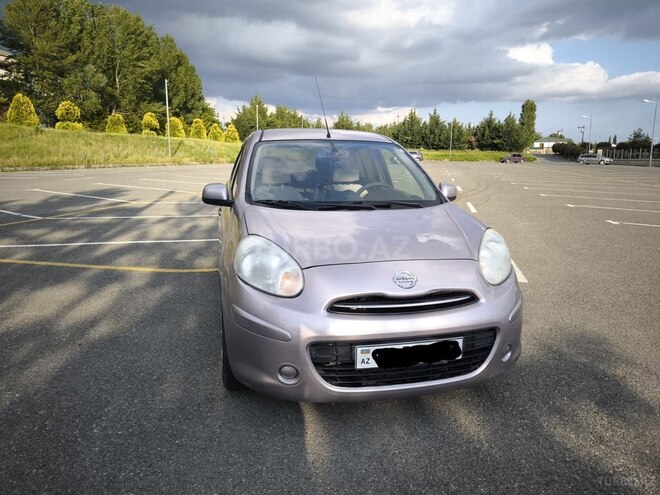 Nissan March-1