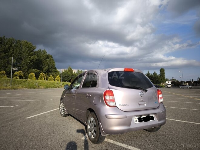 Nissan March-7