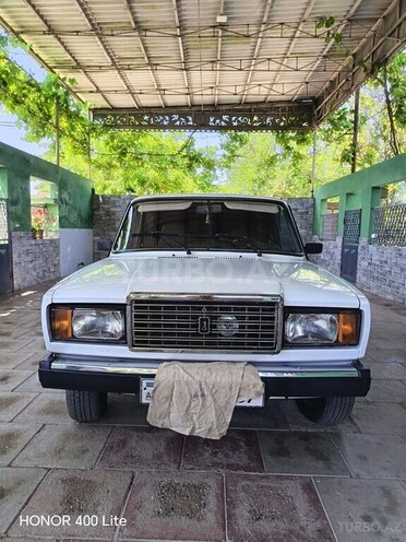 LADA (VAZ) 2107-1