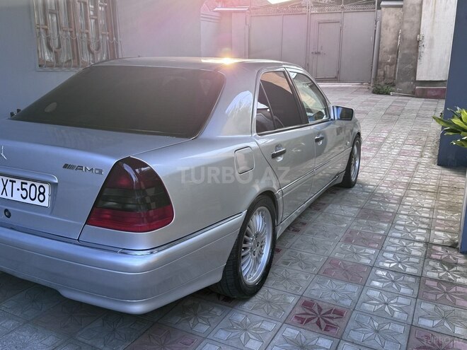 Mercedes C 240-6