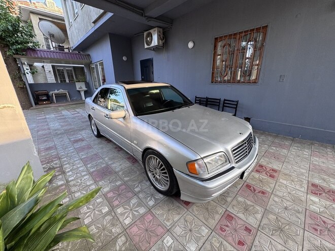 Mercedes C 240-13