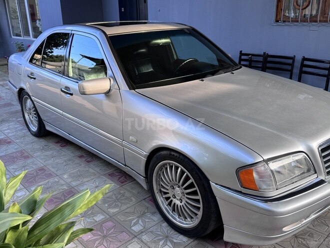 Mercedes C 240-3