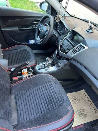 Chevrolet Cruze-11