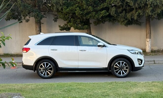 Kia Sorento-9