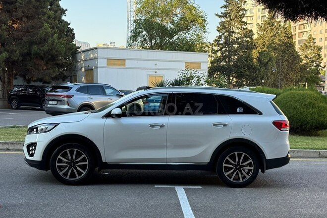 Kia Sorento-8