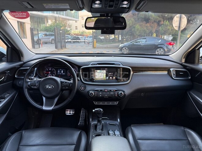 Kia Sorento-14