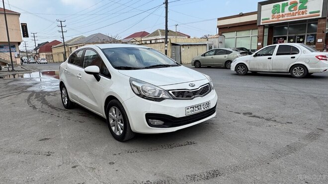 Kia Rio-1