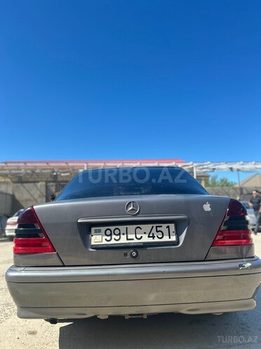 Mercedes C 180-5