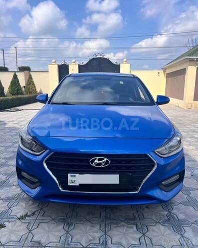 Hyundai Accent-1