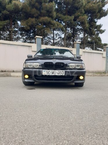 BMW 528-2