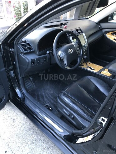 Toyota Camry-5