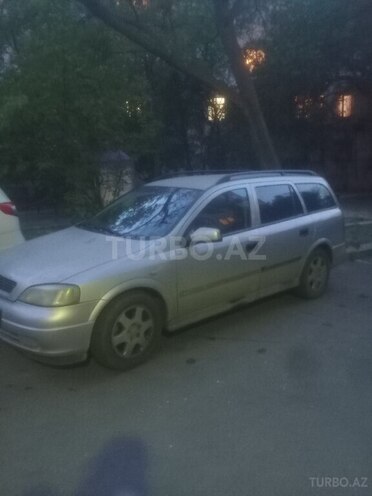 Opel Astra-2