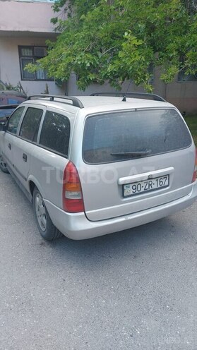 Opel Astra-11