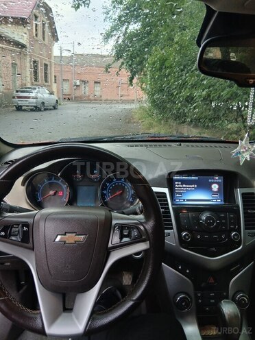 Chevrolet Cruze-6
