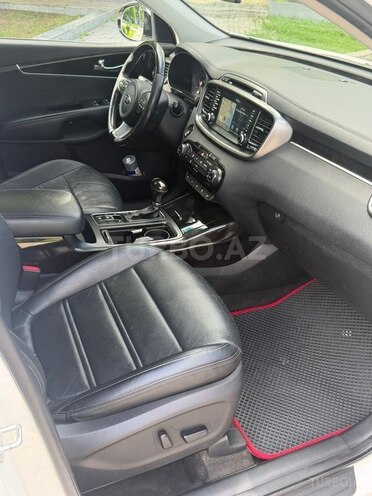 Kia Sorento-10