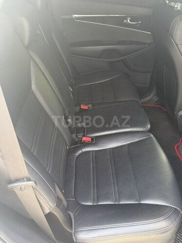 Kia Sorento-11