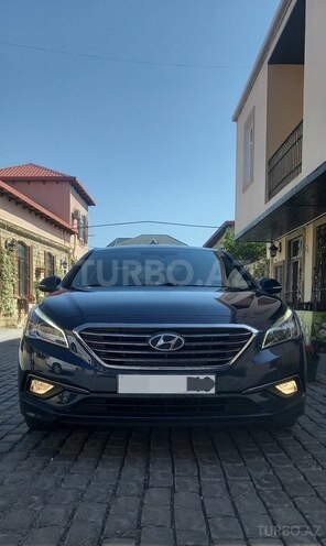 Hyundai Sonata-1