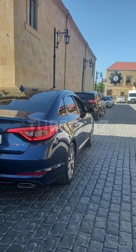 Hyundai Sonata-10