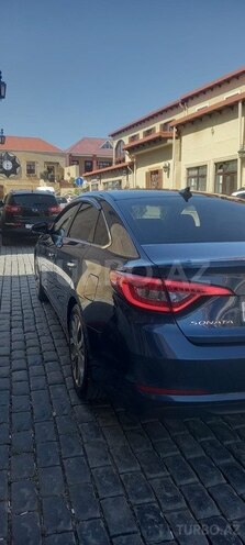 Hyundai Sonata-9