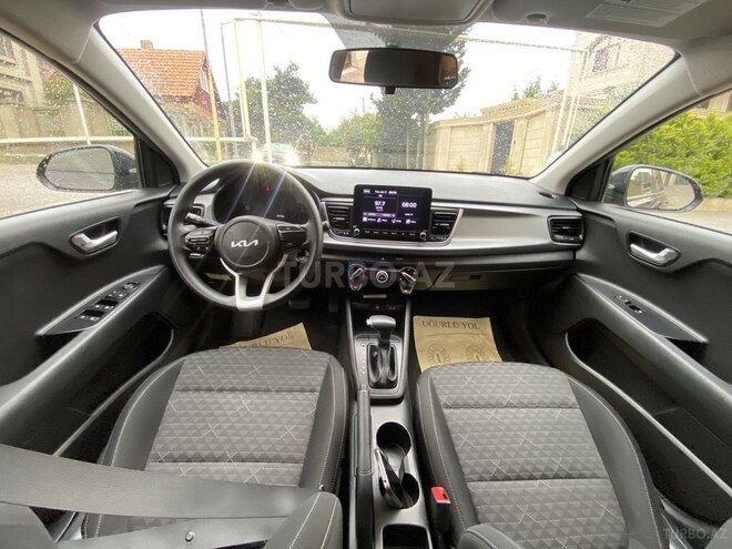 Kia Rio-3