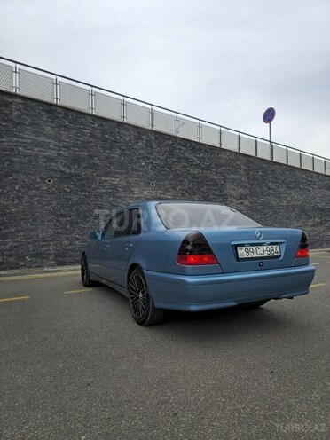 Mercedes C 180-11