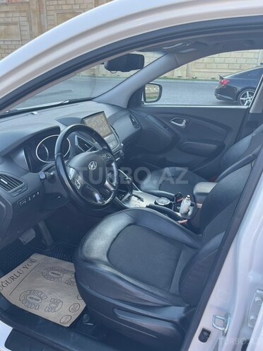 Hyundai ix35-12