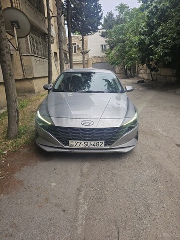 Hyundai Elantra-4