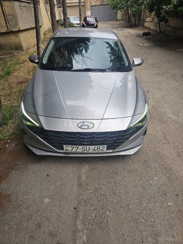 Hyundai Elantra-2