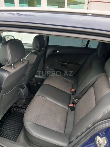Opel Astra-10