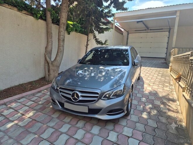 Mercedes E 250-1
