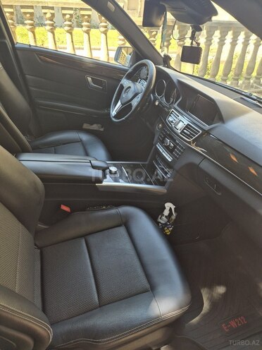 Mercedes E 250-7