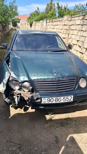 Mercedes E 230-10